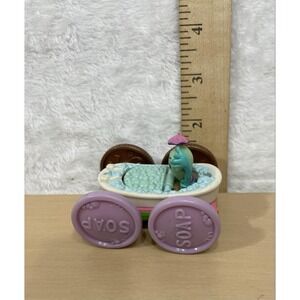 Mini Bathtub Soap Wheels Toy Car w/ Green Character Figure Pink Umbrella